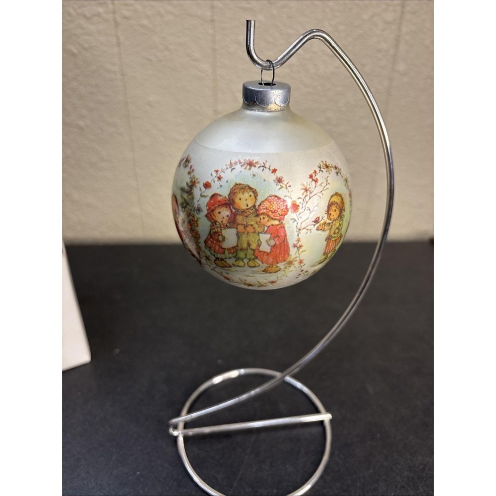 Vtg~1974~Christmas Mary Hamilton Charmers Hallmark Glass Ornament